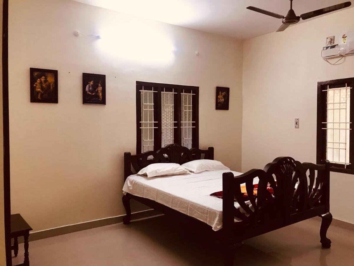 Tanjore Inn Thanjavur Esterno foto